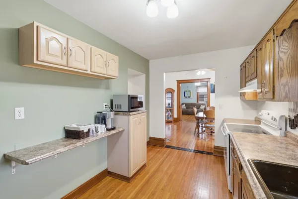 $349,000 | 1221 6th Avenue, De Witt, IA 52742