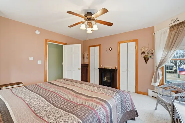 $349,000 | 1221 6th Avenue, De Witt, IA 52742