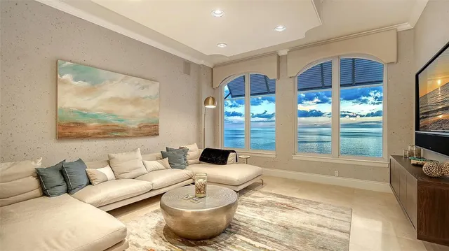 $5,800,000 | 2052 Benjamin Franklin Drive, Unit PH 1102, Sarasota, FL 34236