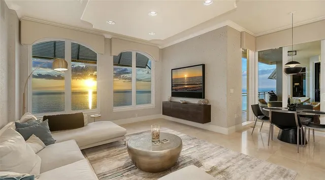 $5,800,000 | 2052 Benjamin Franklin Drive, Unit PH 1102, Sarasota, FL 34236