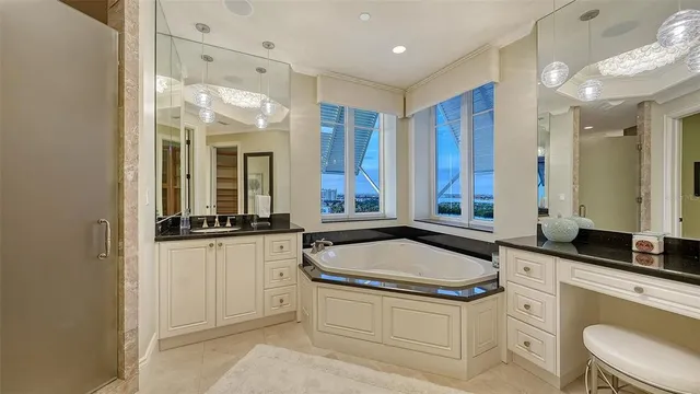 $5,800,000 | 2052 Benjamin Franklin Drive, Unit PH 1102, Sarasota, FL 34236