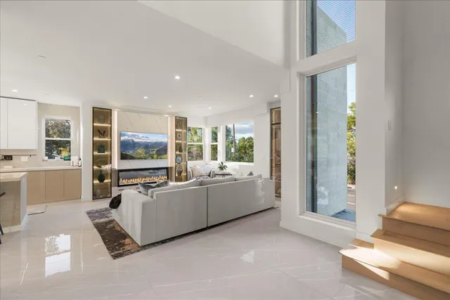 $3,288,888 | 22540 Stevens Creek Boulevard, Cupertino, CA 95014