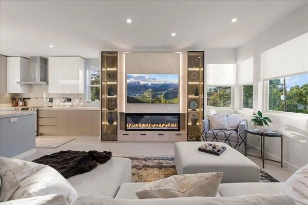 $3,288,888 | 22540 Stevens Creek Boulevard, Cupertino, CA 95014