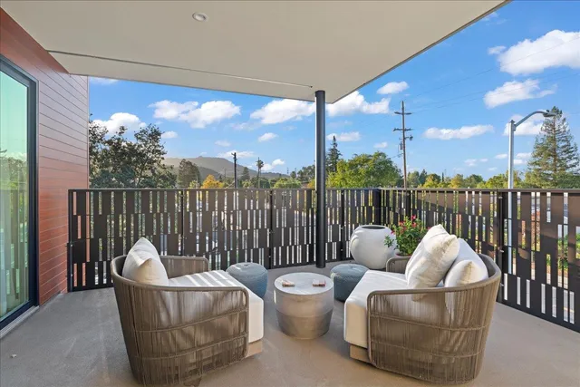 $3,288,888 | 22540 Stevens Creek Boulevard, Cupertino, CA 95014