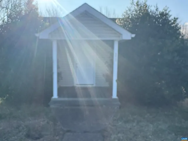 $1,500 | 6013 Rockfish Gap Turnpike, Crozet, VA 22932