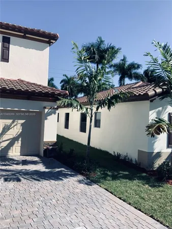 $3,650 | 157 Northeast 27th Terrace, Unit 157, Homestead, FL 33033