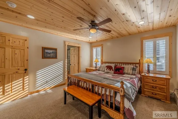 $1,324,000 | 2830 Morning Dew Drive, Island Park, ID 83429