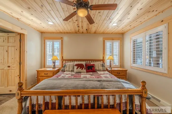 $1,324,000 | 2830 Morning Dew Drive, Island Park, ID 83429