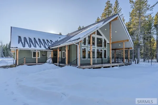 $1,324,000 | 2830 Morning Dew Drive, Island Park, ID 83429
