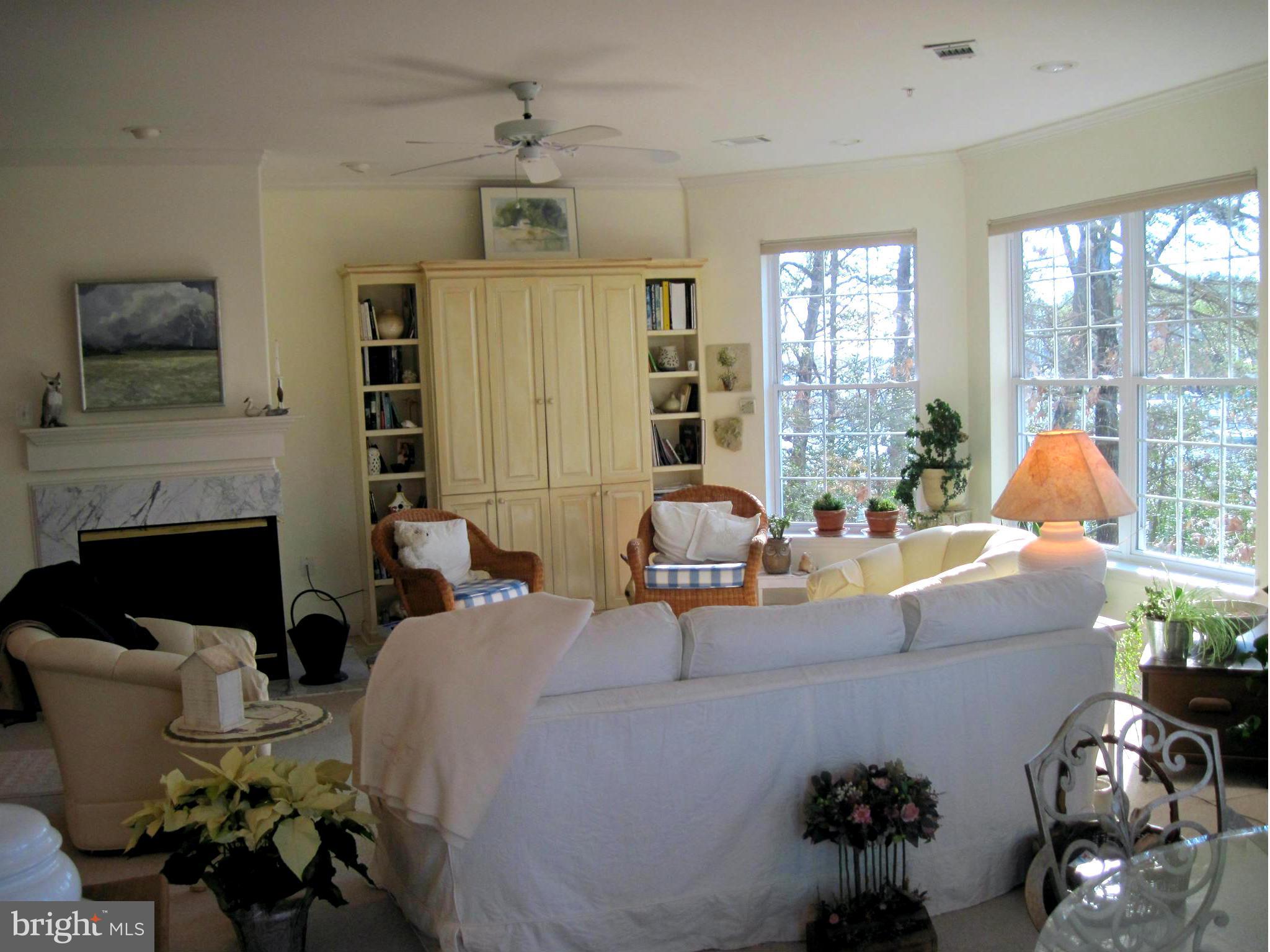 622 Runabout Loop, Unit 622 Solomons, MD 20688 - Photo 2 of 28 Living Room