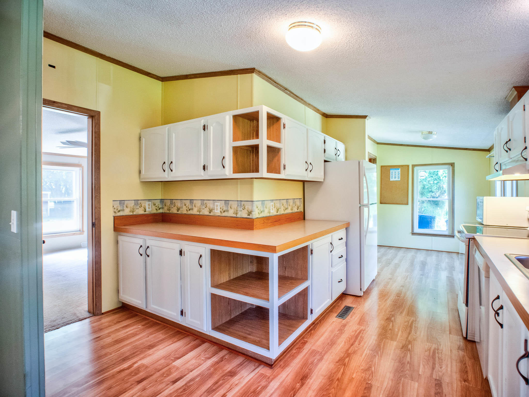 3527 Nichols Road Kalamazoo, MI 49004 - Photo 5 of 23 Kitchen (2)