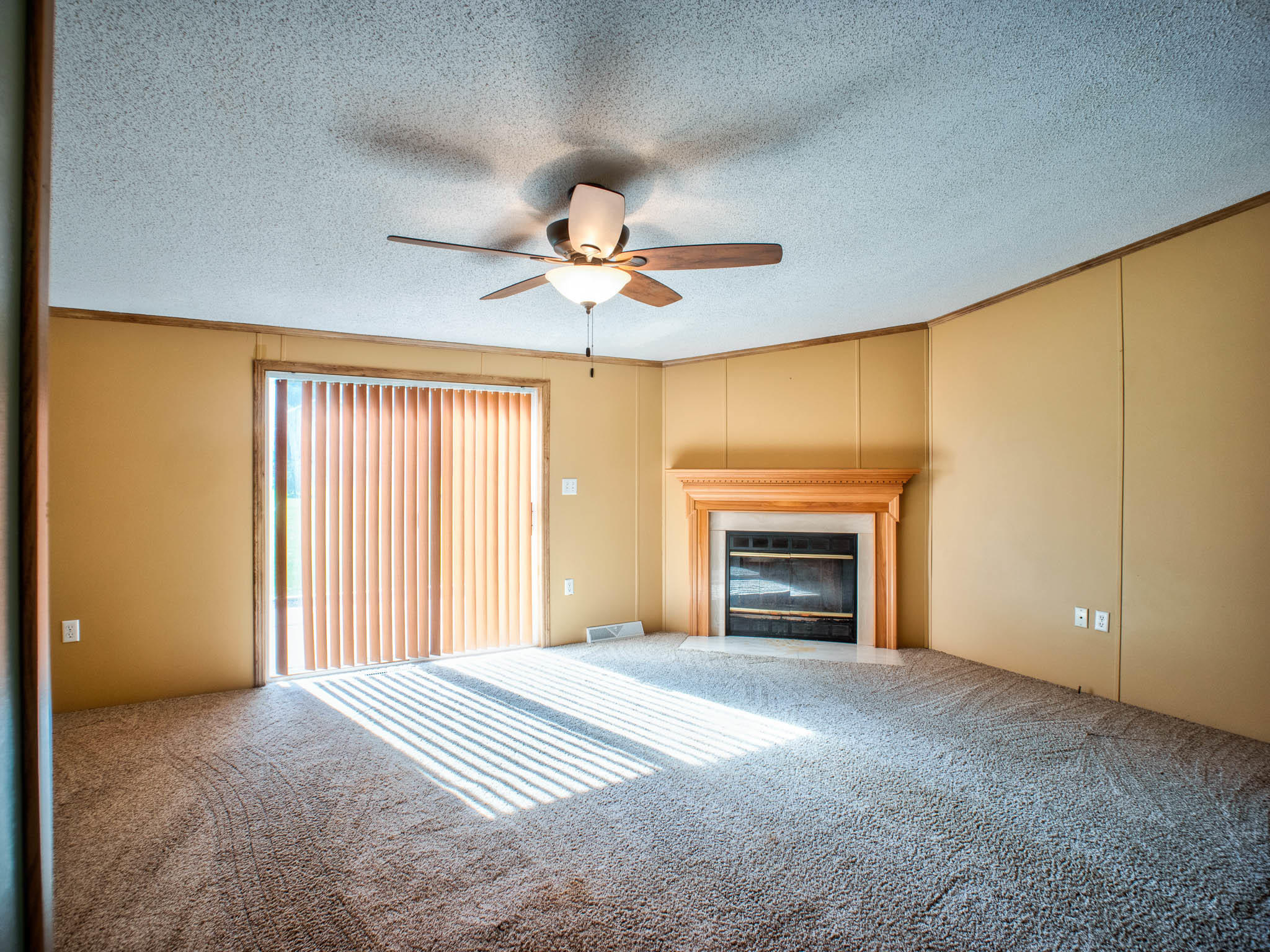 3527 Nichols Road Kalamazoo, MI 49004 - Photo 7 of 23 Living Room