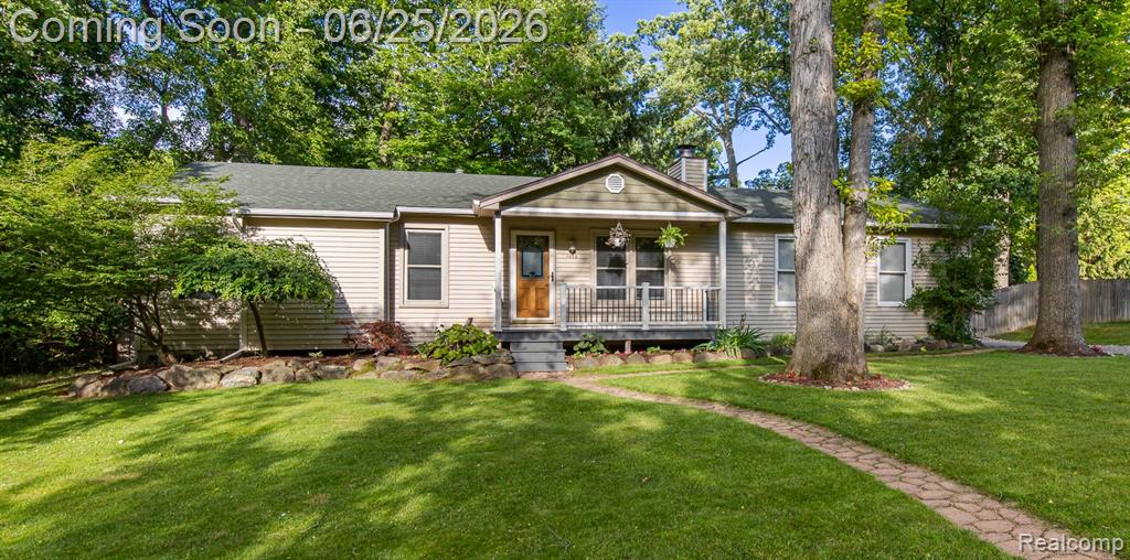 1665 Rosedale Street West Bloomfield, MI 48324 - Photo 3 of 40
