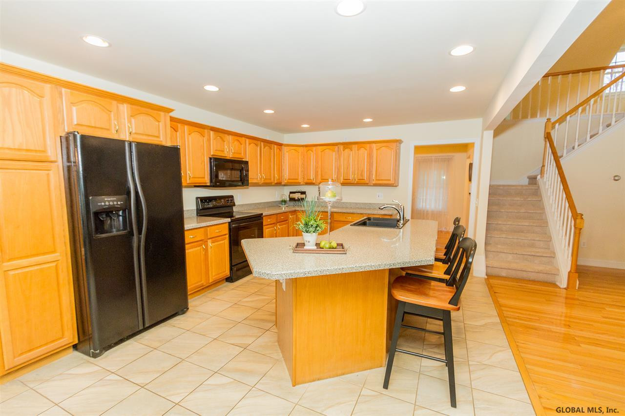 126 Cramer Road Malta, NY 12020 - Photo 18 of 38 Photo 18