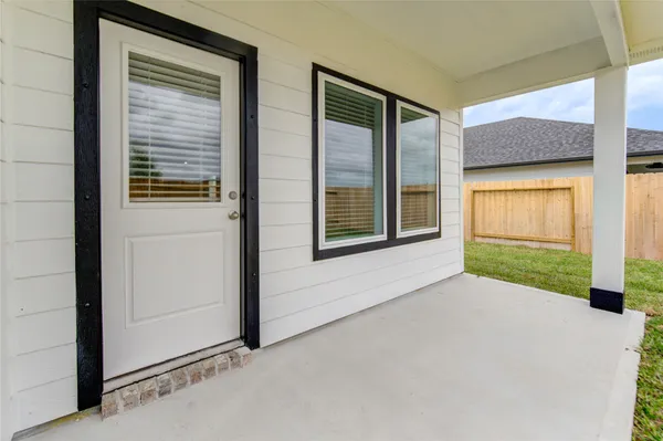 $2,499 | 9043 Rose Water Trail, Iowa Colony, TX 77583