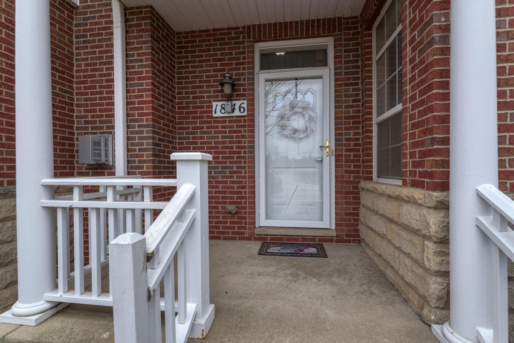 1846 Keystone Place Schaumburg, IL 60193 - Photo 2 of 30 a view of entryway