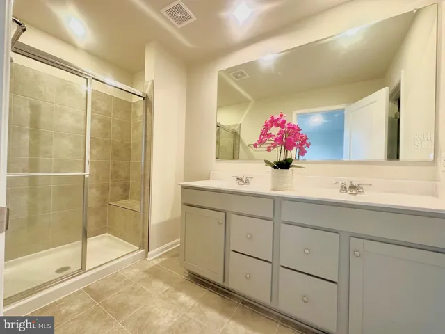 $2,300 | 153 Telluride Way, Charles Town, WV 25414