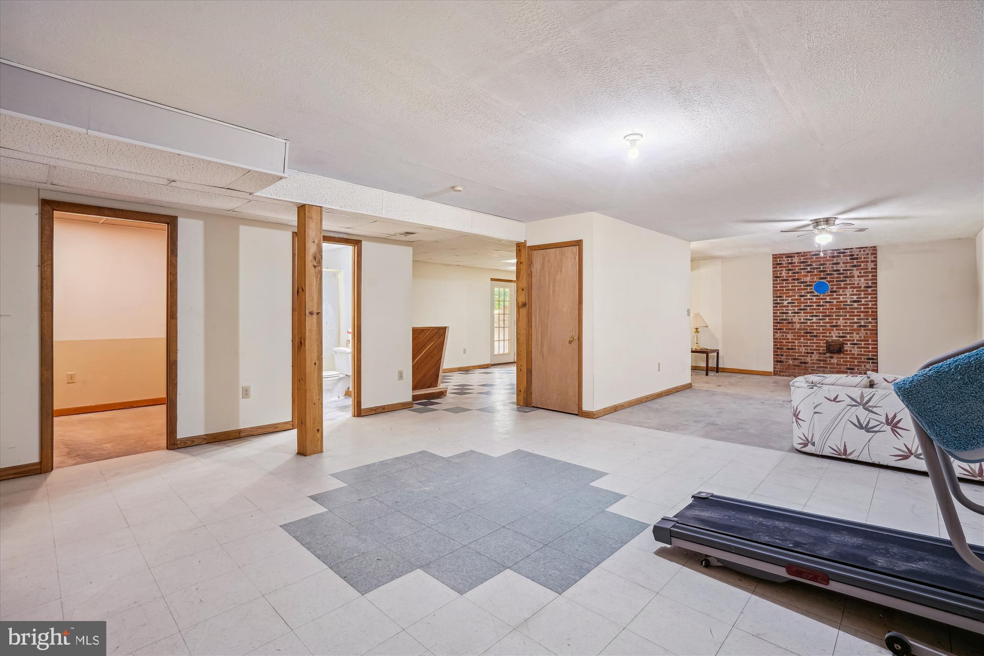 13245 Croom Road Upper Marlboro, MD 20772 - Photo 28 of 47 Huge Recreation Room