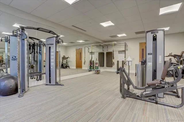 $3,900 | 250 Columbine Street, Unit 411, Denver, CO 80206