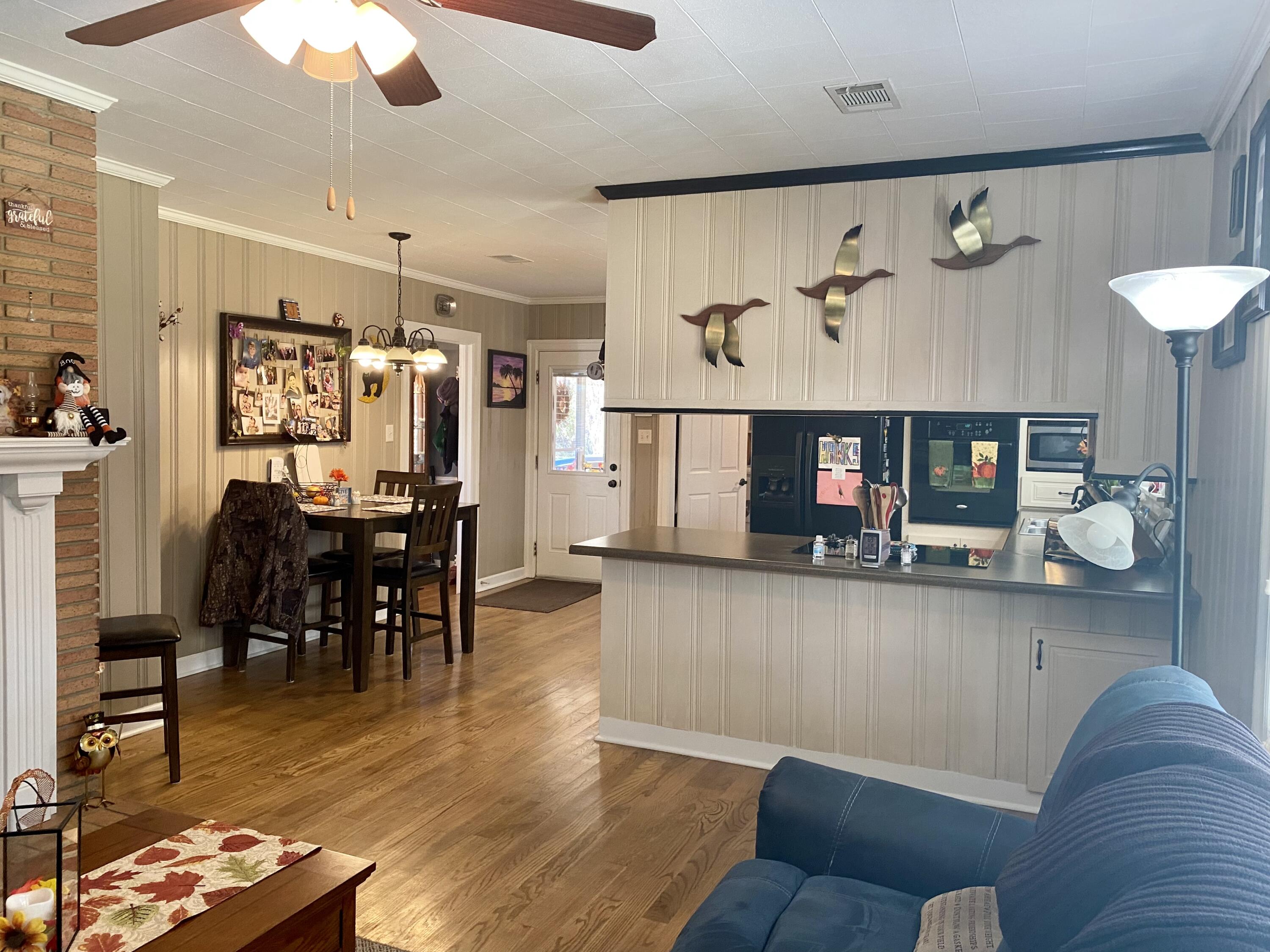 888 Cross Creek Road Reevesville, SC 29471 - Photo 14 of 34 Dining room