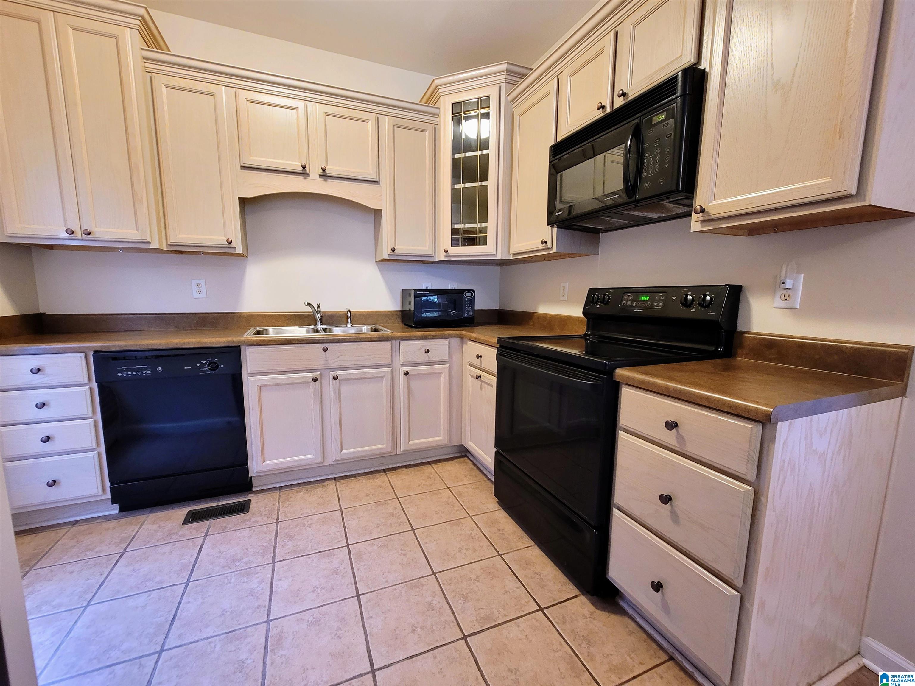148 Dodd Lane Sumiton, AL 35148 - Photo 8 of 24