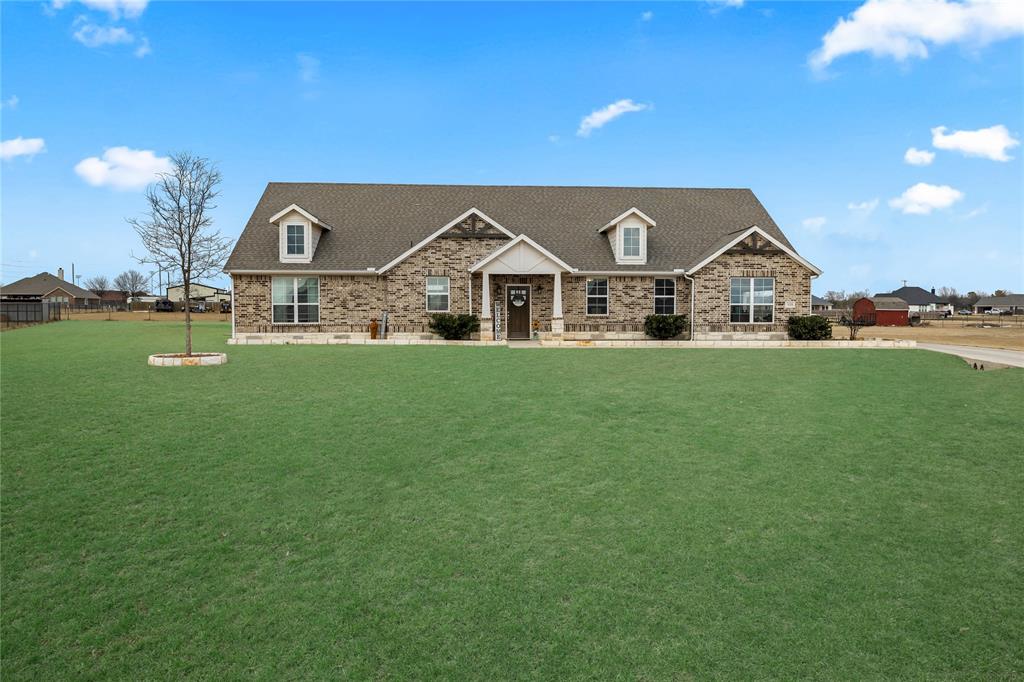 308 Olde Knoll Place Rio Vista, TX 76093 - Photo 1 of 25