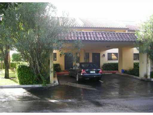 675 Berkley Street, Unit 7 Boca Raton, FL 33487 - Photo 7 of 8 CARPORT
