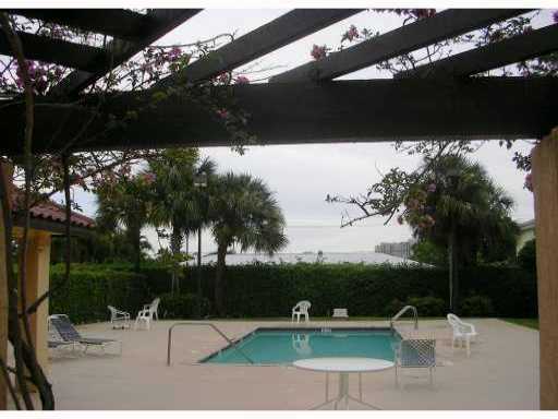 675 Berkley Street, Unit 7 Boca Raton, FL 33487 - Photo 8 of 8 POOL