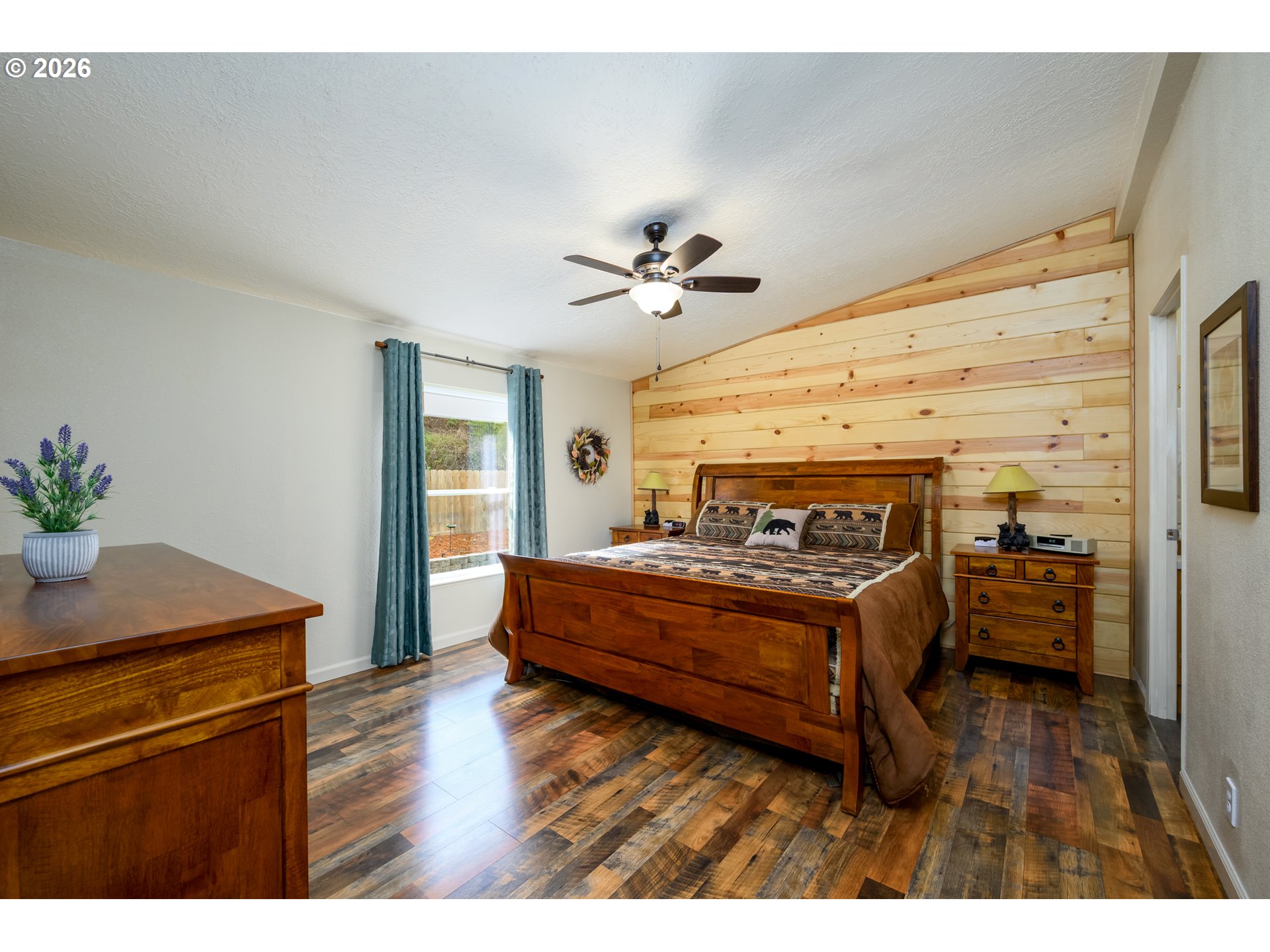 845 Sea Street Sutherlin, OR 97479 - Photo 11 of 45 Bedroom, Primary