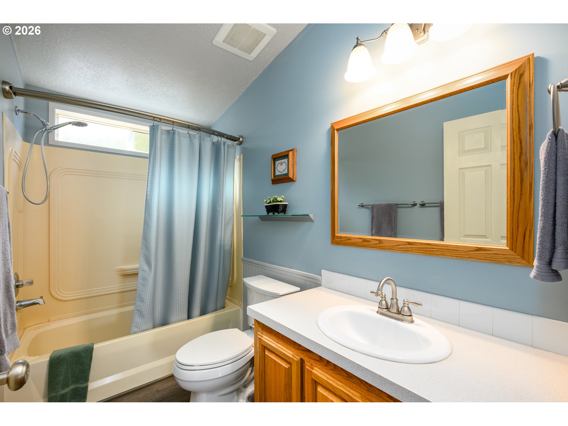 845 Sea Street Sutherlin, OR 97479 - Photo 18 of 45 Bathroom