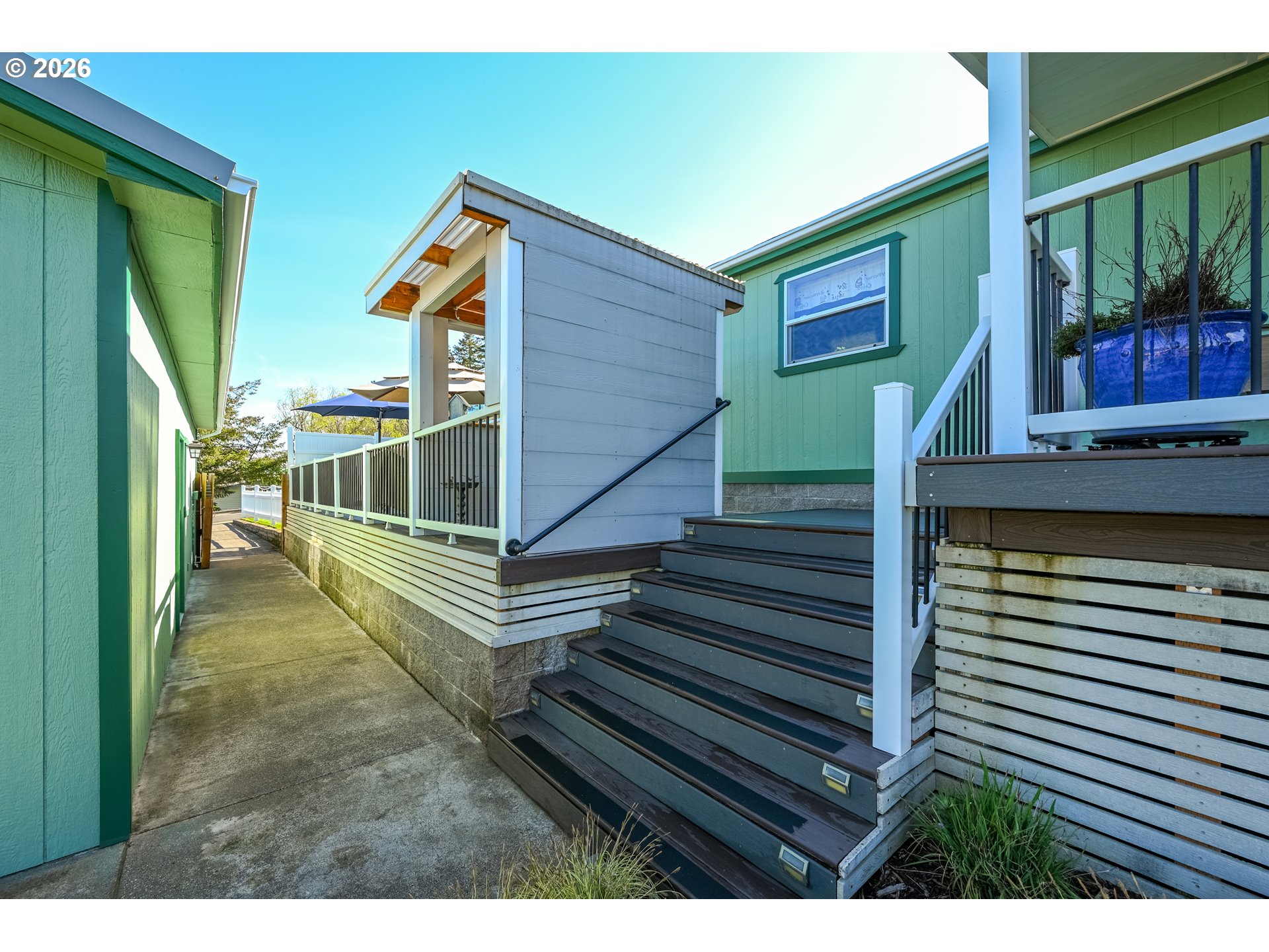 845 Sea Street Sutherlin, OR 97479 - Photo 26 of 45 Deck