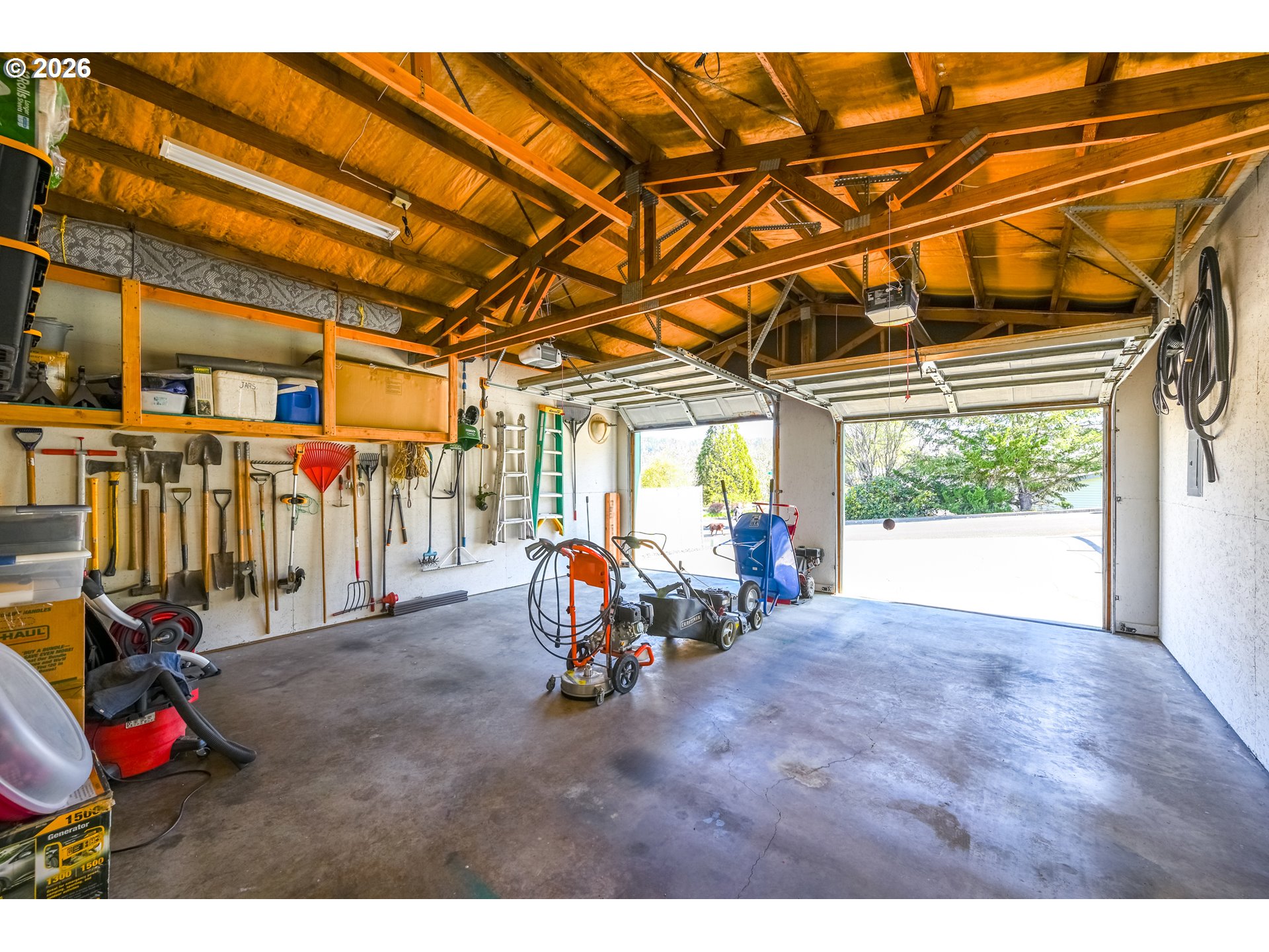 845 Sea Street Sutherlin, OR 97479 - Photo 30 of 45 Garage