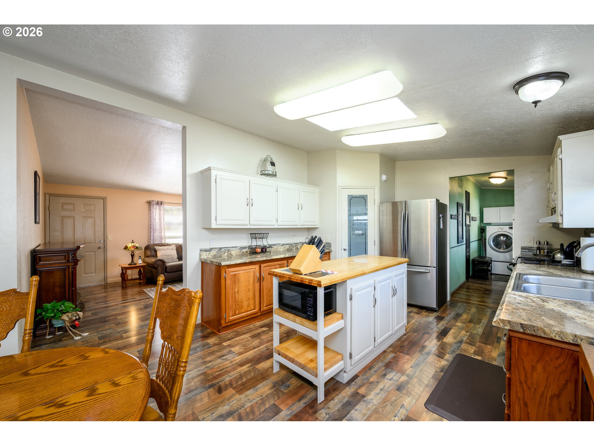 845 Sea Street Sutherlin, OR 97479 - Photo 5 of 45 Kitchen