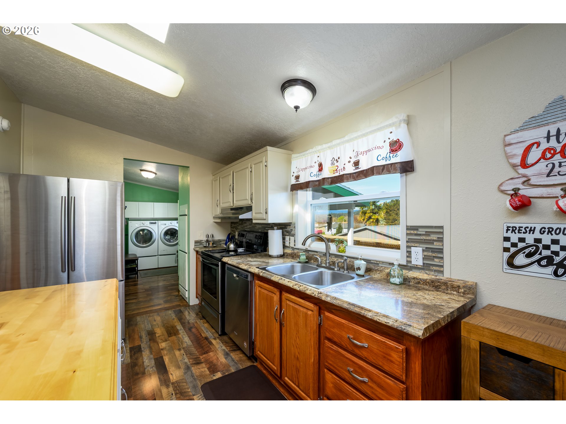 845 Sea Street Sutherlin, OR 97479 - Photo 6 of 45 Kitchen