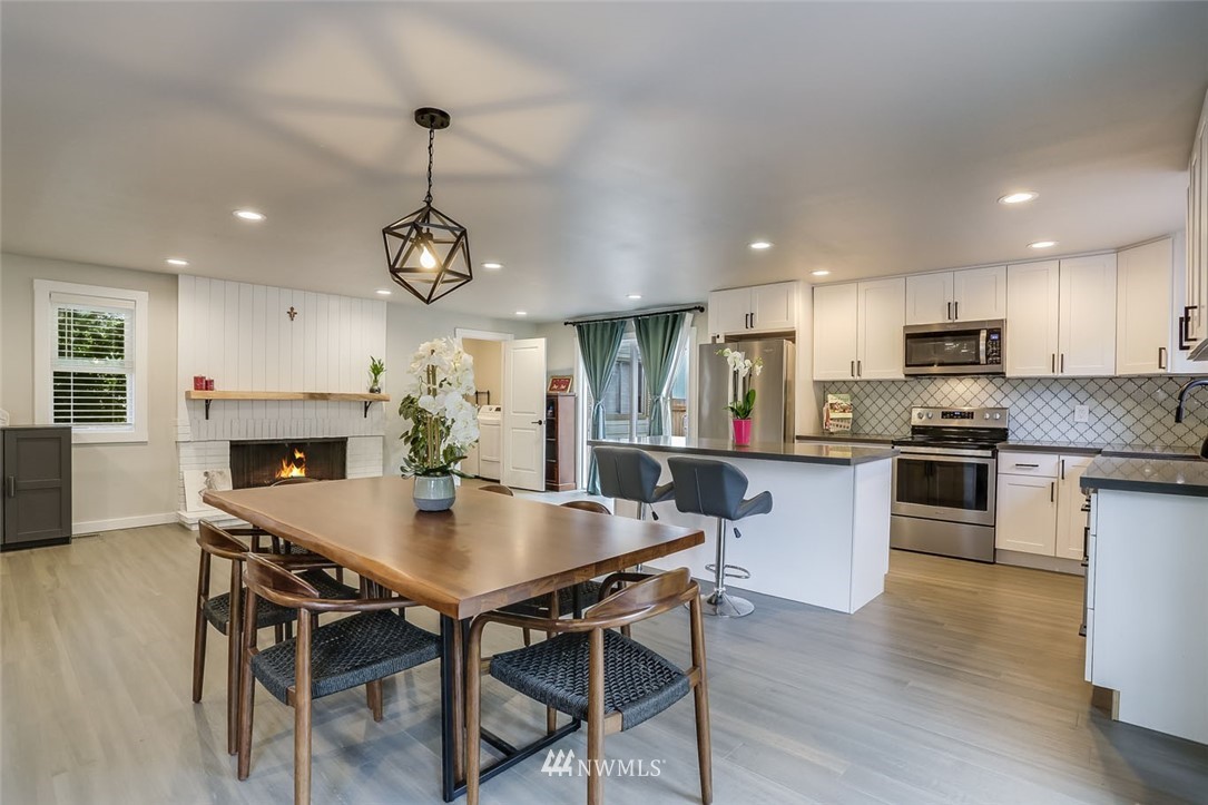 13212 Southeast 160th Place Renton, WA 98058 - Photo 14 of 25 Gallery Image 14