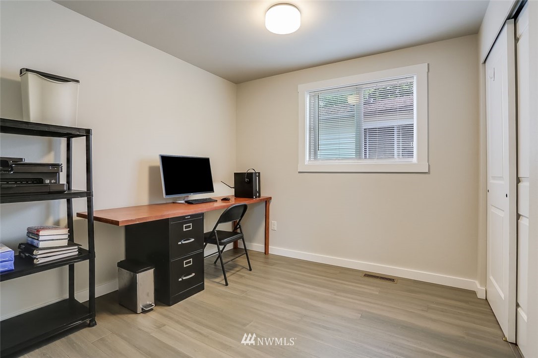 13212 Southeast 160th Place Renton, WA 98058 - Photo 18 of 25 Gallery Image 18