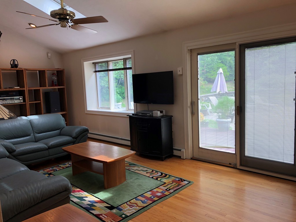 23 Browning Road Shrewsbury, MA 01545 - Photo 10 of 26 Gallery Image 10