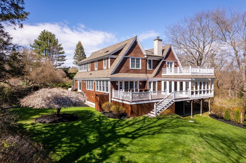 37 Forster Road Manchester, MA 01944 - Photo 3 of 42 Gallery Image 3