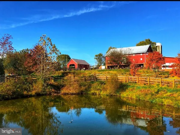 $1,130,000 | 19612 Lewis Orchard Lane, Poolesville, MD 20837