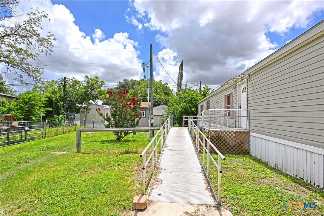 1339 Wald Road, Unit 33 New Braunfels, TX 78132 - Photo 26 of 27
