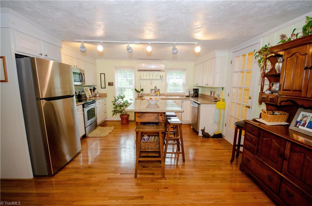 10695 Randleman Road Randleman, NC 27317 - Photo 3 of 25 Gallery Image 3