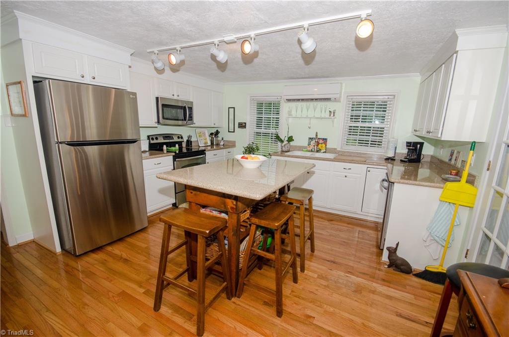 10695 Randleman Road Randleman, NC 27317 - Photo 4 of 25 Gallery Image 4