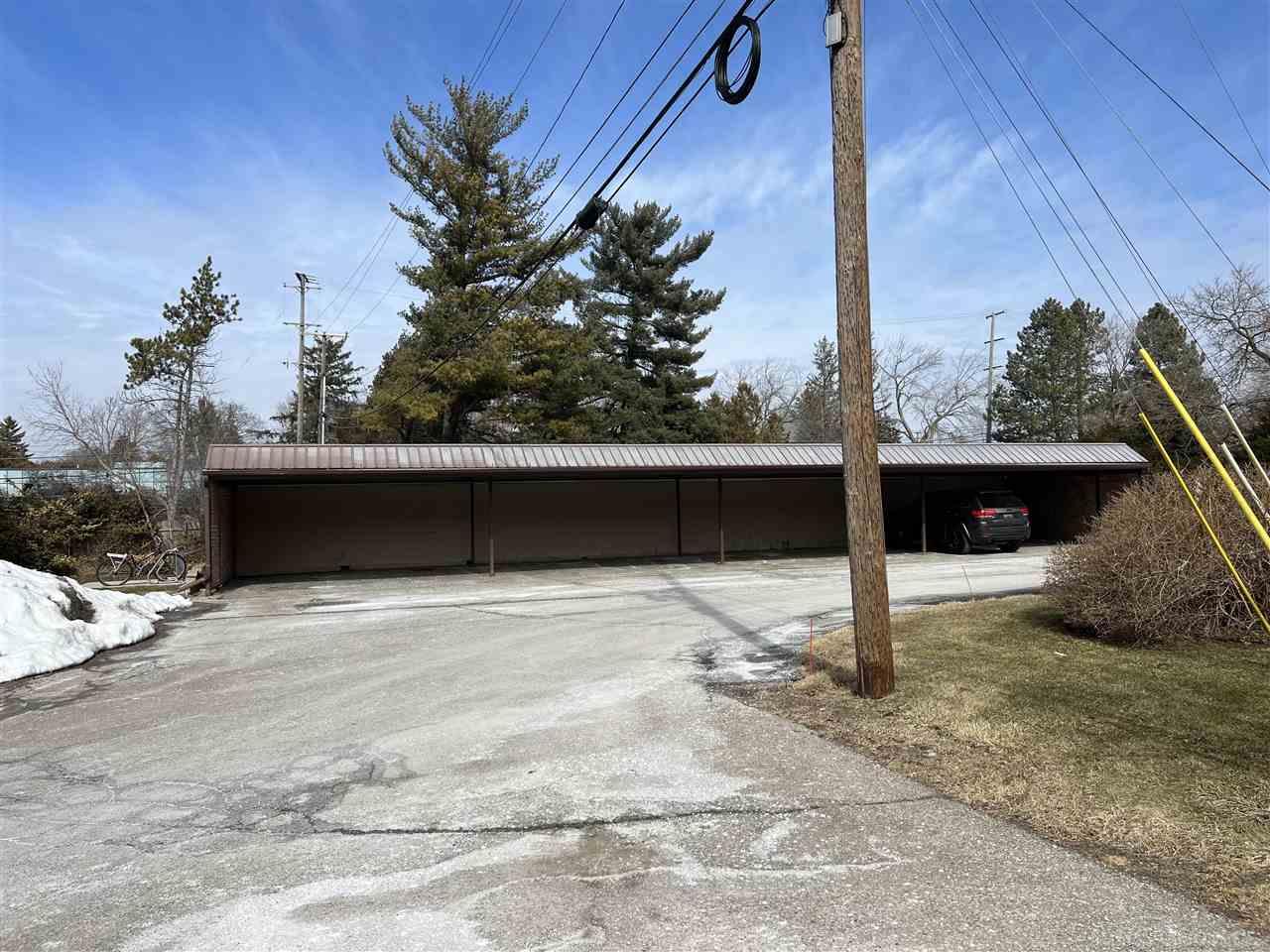 801 West Long Lake Road, Unit A2 Bloomfield Hills, MI 48302 - Photo 6 of 15