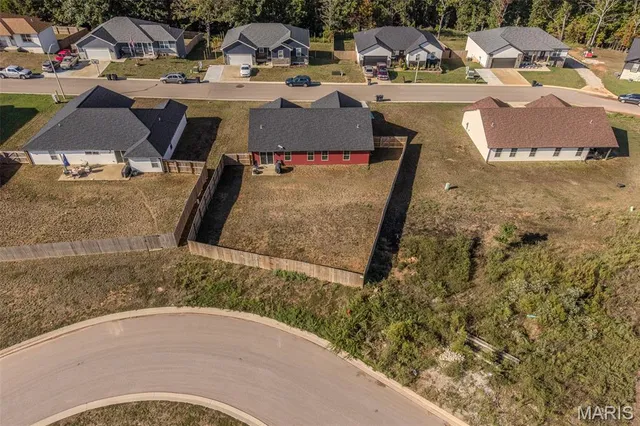 $304,900 | 141 La Vista Drive, Waynesville, MO 65583