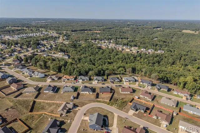 $304,900 | 141 La Vista Drive, Waynesville, MO 65583