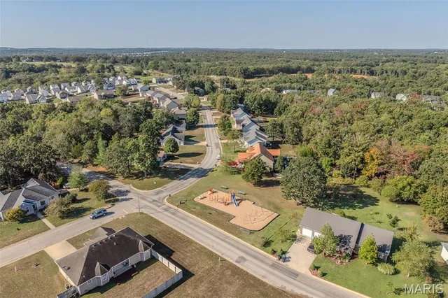$304,900 | 141 La Vista Drive, Waynesville, MO 65583