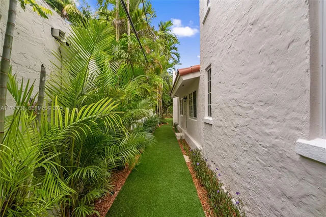 $3,250,000 | 1202 Granada Boulevard, Coral Gables, FL 33134