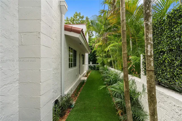 $3,250,000 | 1202 Granada Boulevard, Coral Gables, FL 33134