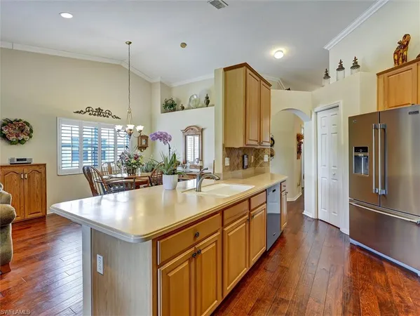 $429,900 | 895 Eastham Way, Unit M202, Naples, FL 34104