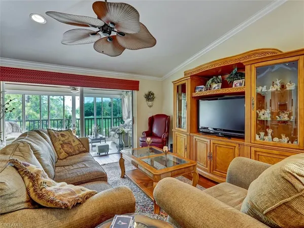 $429,900 | 895 Eastham Way, Unit M202, Naples, FL 34104